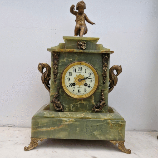 Onyx Clock