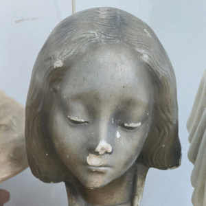 Bust - Black